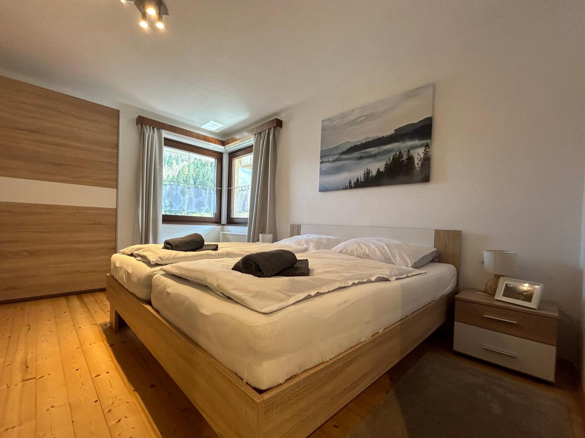 Haus Waldblick Apartment Hopfgarten in Defereggen ภายนอก รูปภาพ