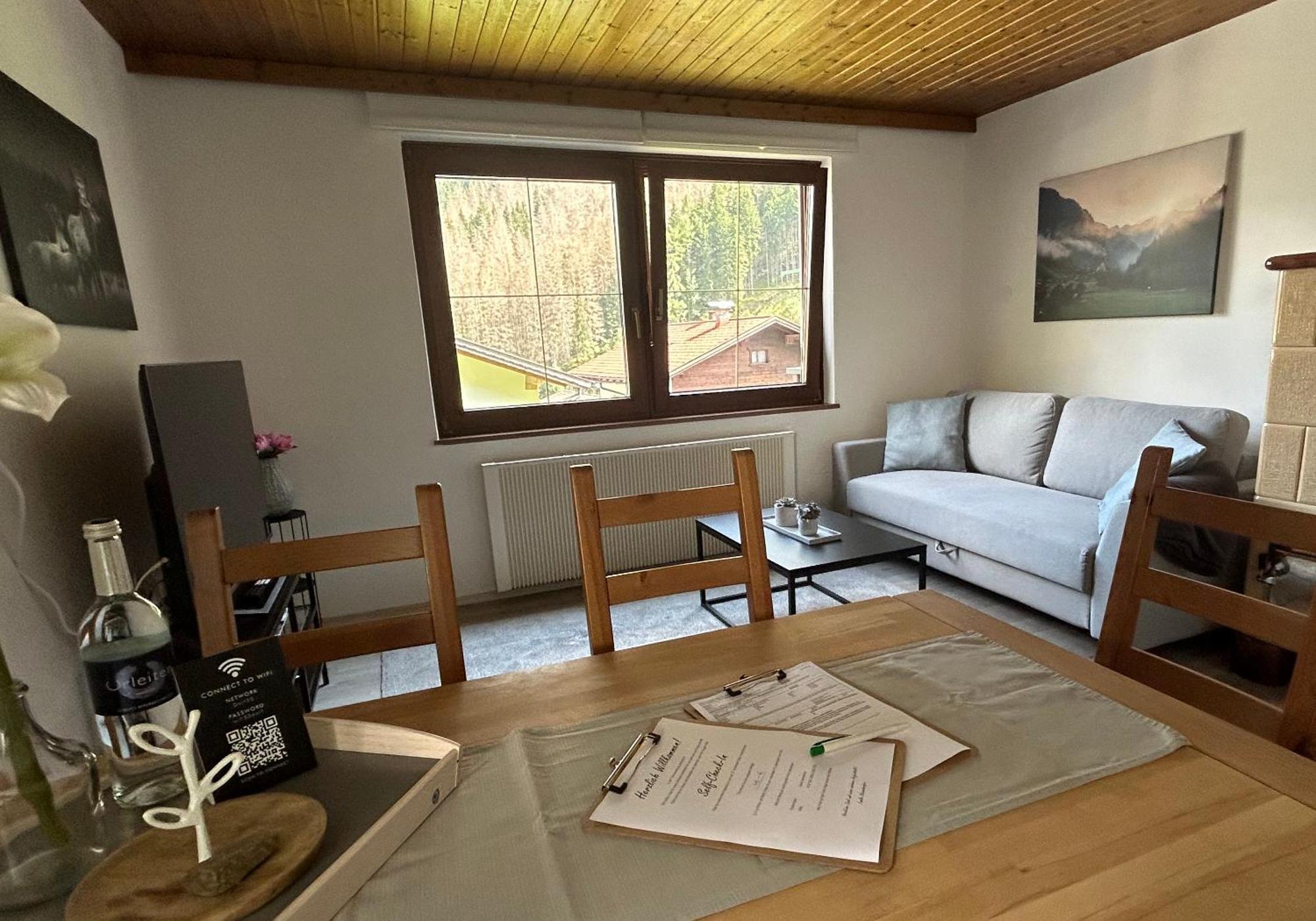 Haus Waldblick Apartment Hopfgarten in Defereggen ภายนอก รูปภาพ